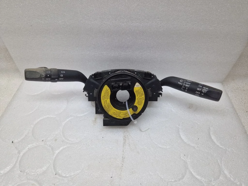 Wiper turn signal indicator stalk/switch 3M7113N064BC