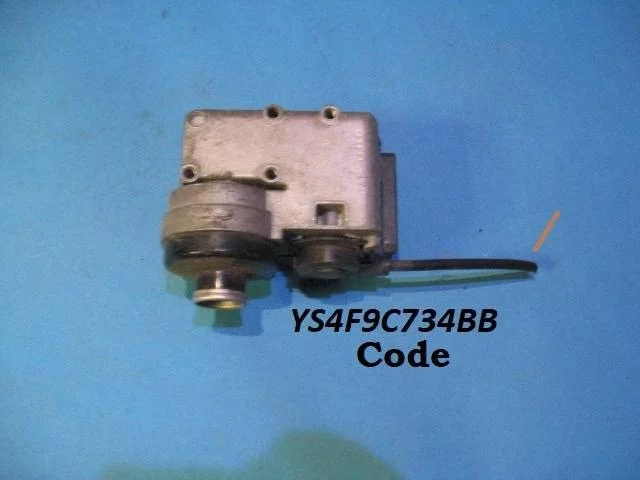 Kruīza kontroles (cruise) vadības bloks YS4F9C734BB