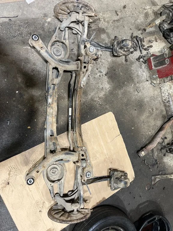 Tagumine stabilisaator – Skoda Superb B8 (3V) (2015-2024)