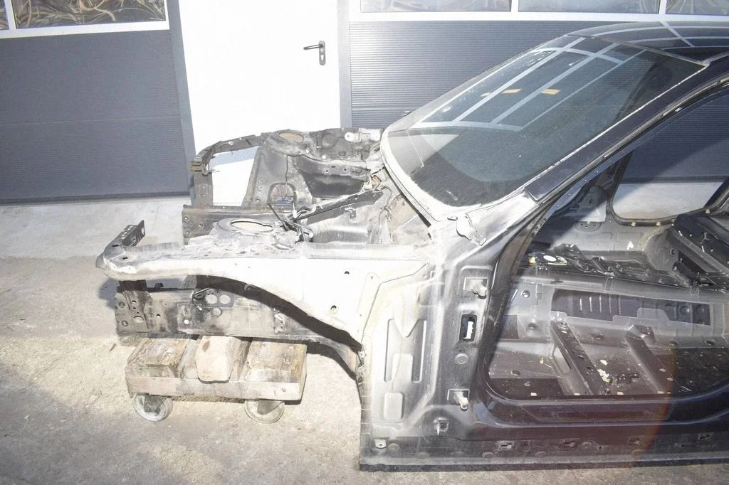 Esimene küljepaneel – BMW 3-seeria F30 F35 F31 (2012-2018)