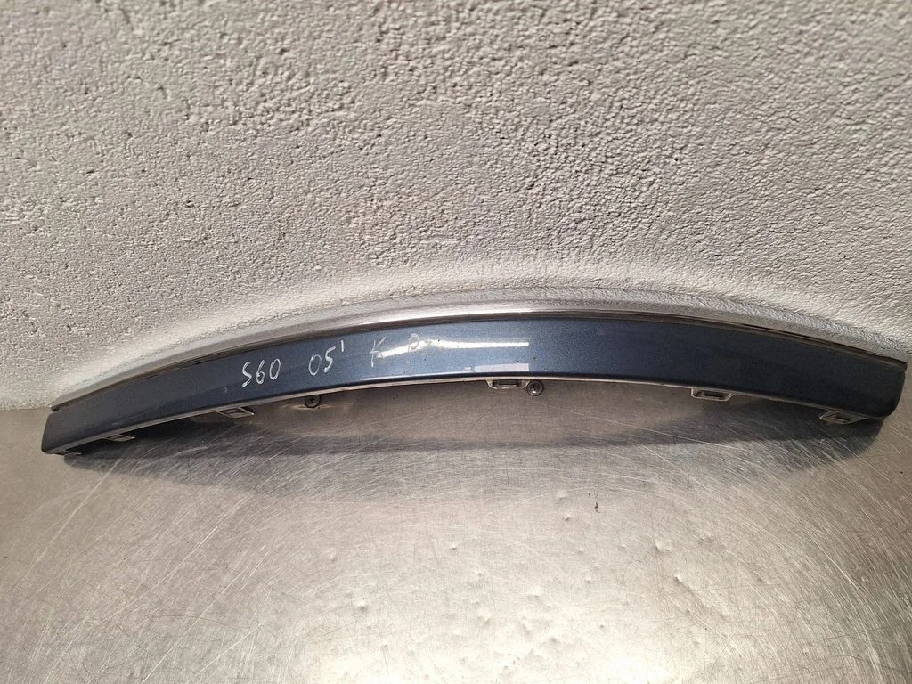 Listwa zderzaka przedniego – Volvo S60 (2005-2010)