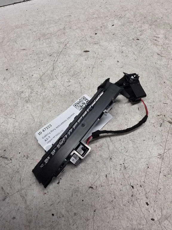 Rear door interior light – Jaguar XF X260 (2015-)