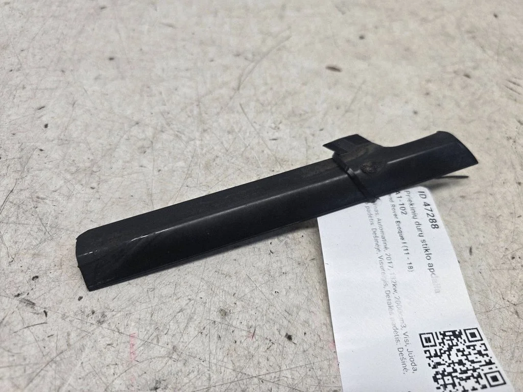 Esiukse klaasi liist BJ3221446AD