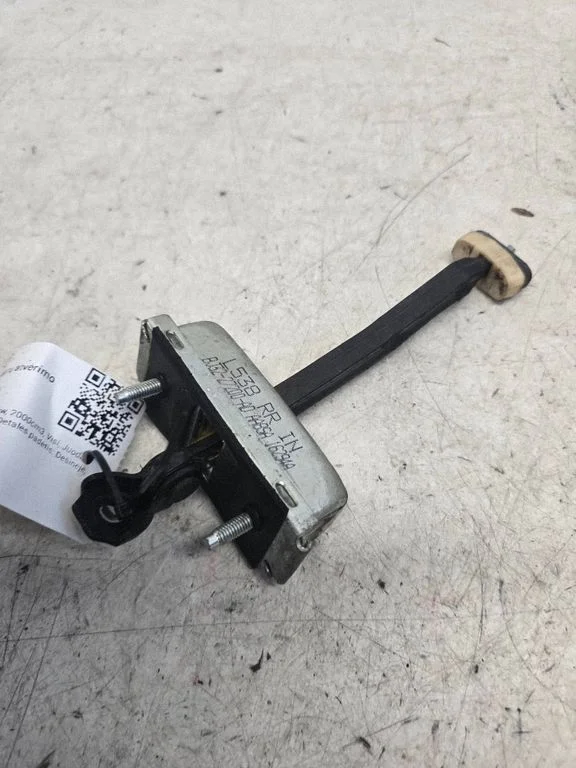 Rear door check strap stopper – Land Rover Evoque I (2011-2018)