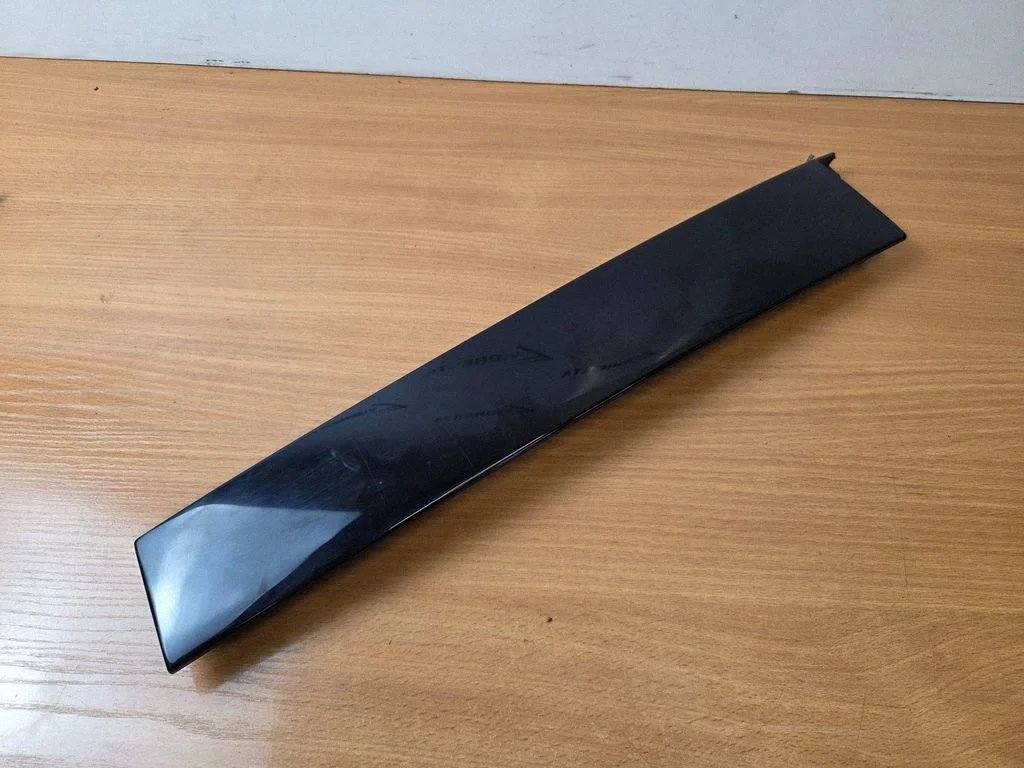 Rear door glass trim molding – Citroen C4 II Picasso (2013-2018)