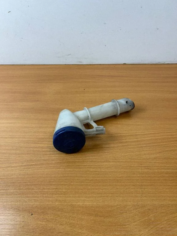 Window washer liquid tank fill tube – Citroen C4 II Picasso (2013-2018)