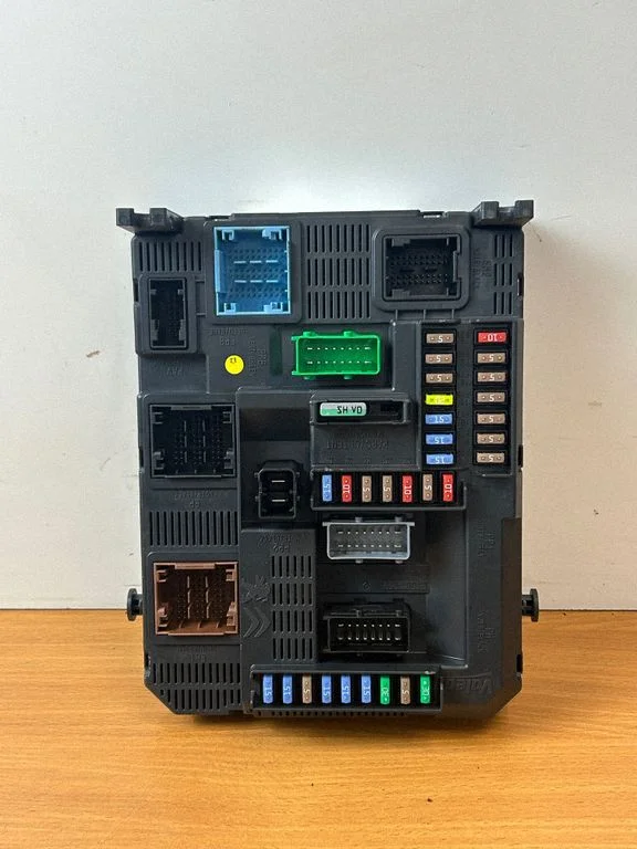 Fuse module – Citroen C4 II Picasso (2013-2018)