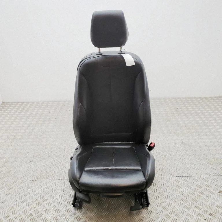 Esimene juhiiste – BMW 2-seeria F22 F23 (2013-2017)