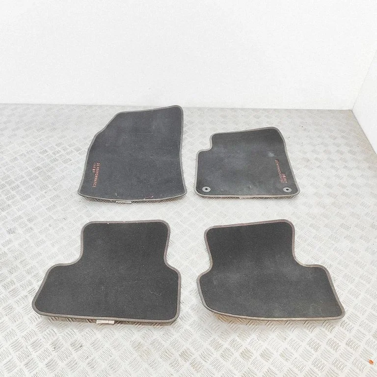 Paklājiņu komplekts 9840254477