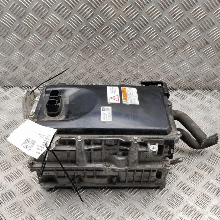 Inverter (pingemuundur) – Toyota C-HR I (2016-2023)