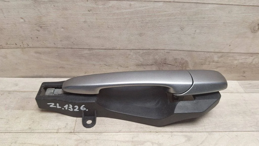 Rear door exterior handle