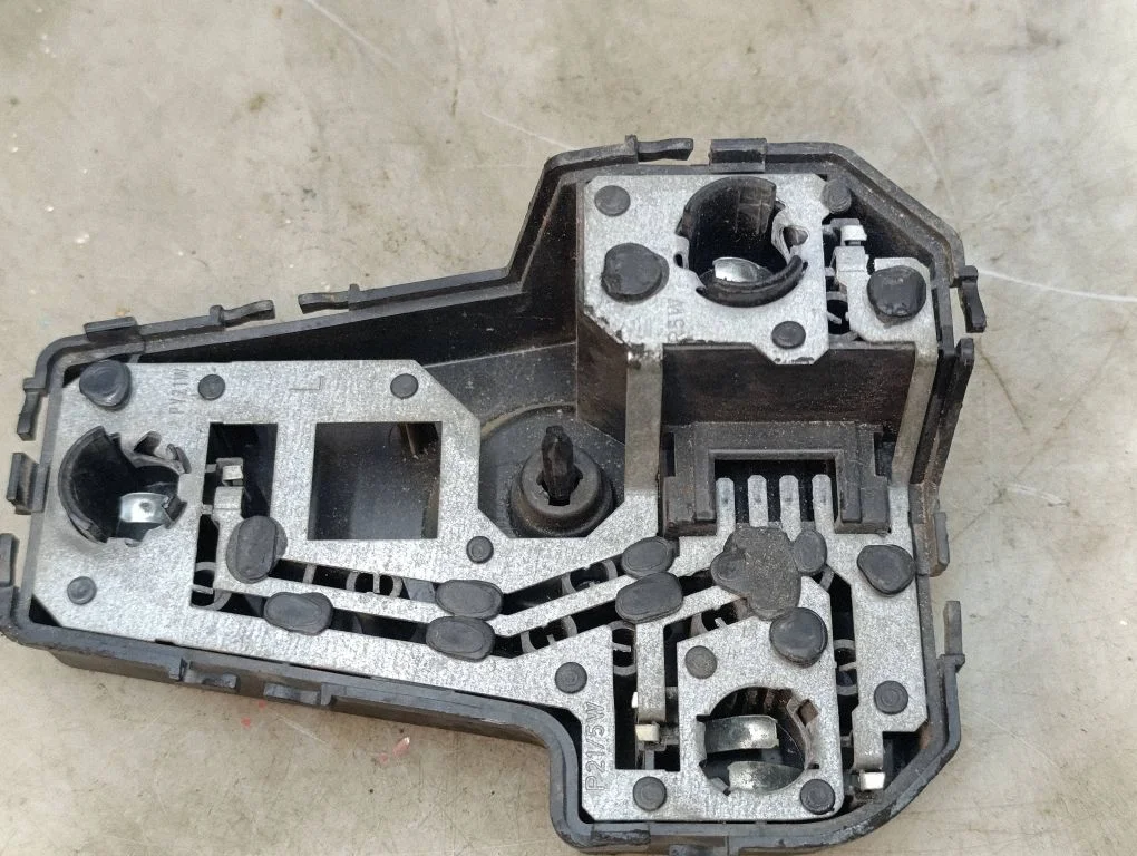 Tagatule pirni kate (pesa) – Ford Galaxy (1995-2000)