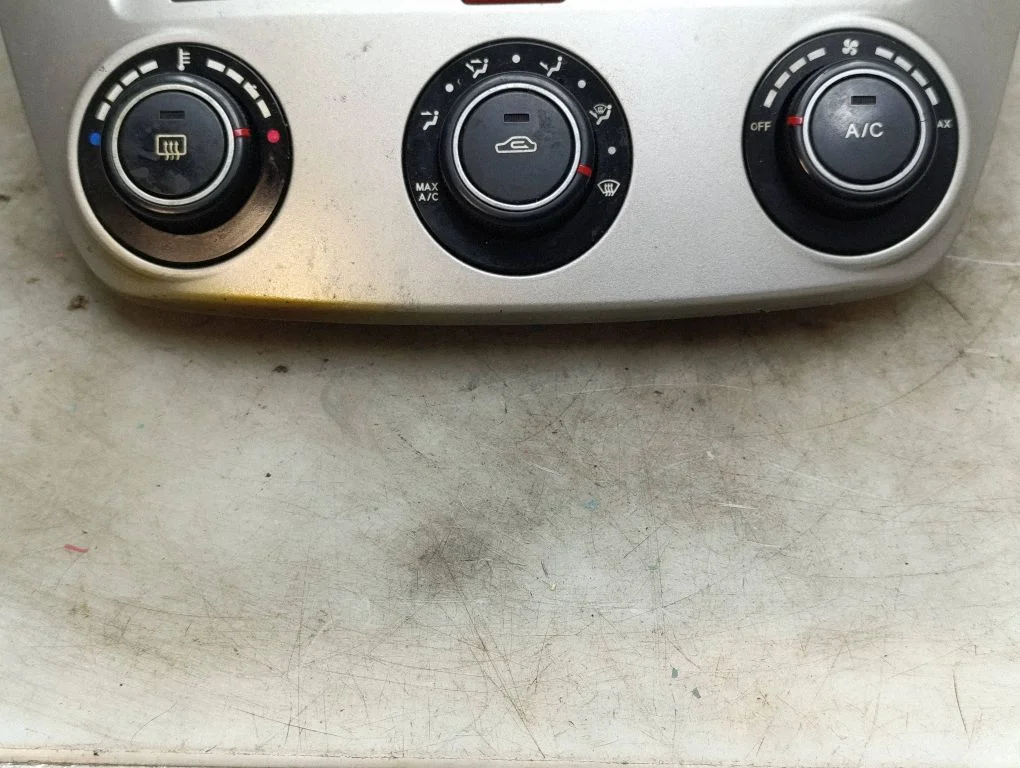Climate control unit – KIA Ceed (2006-2012)