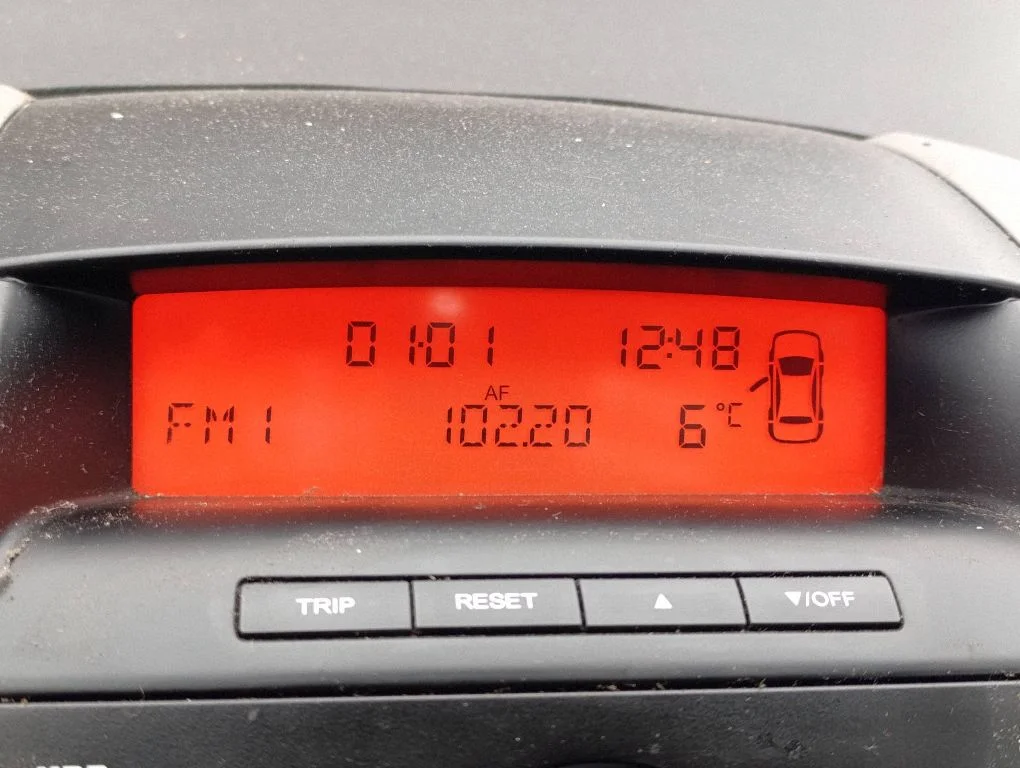 Ekraan / kuvar / väike ekraan – KIA Ceed (2006-2012)