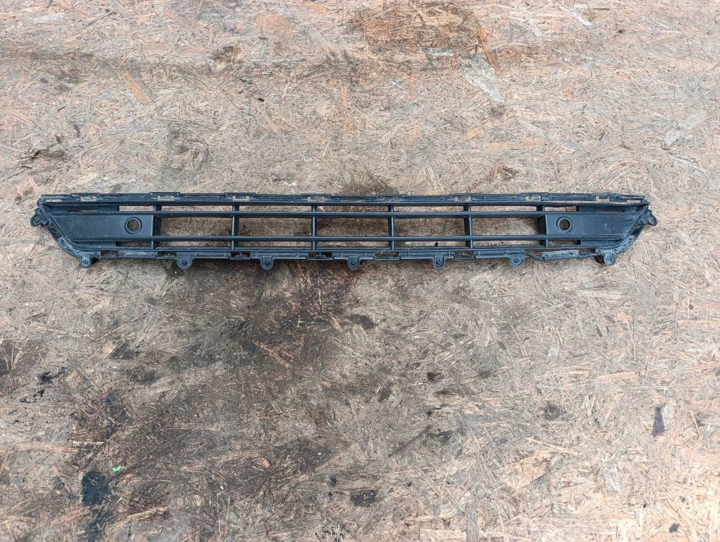 Front bumper lower grill 31449342 – Volvo EX40 (2024-)