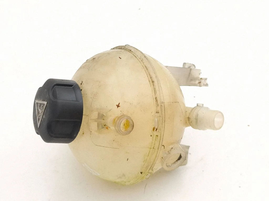 Coolant expansion tank/reservoir – Peugeot 3008 II (2016-2023)