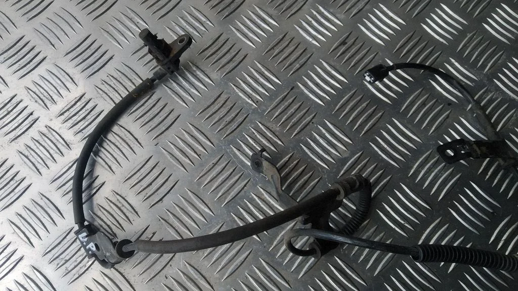 Esimene piduri ABS-andur 956701D100