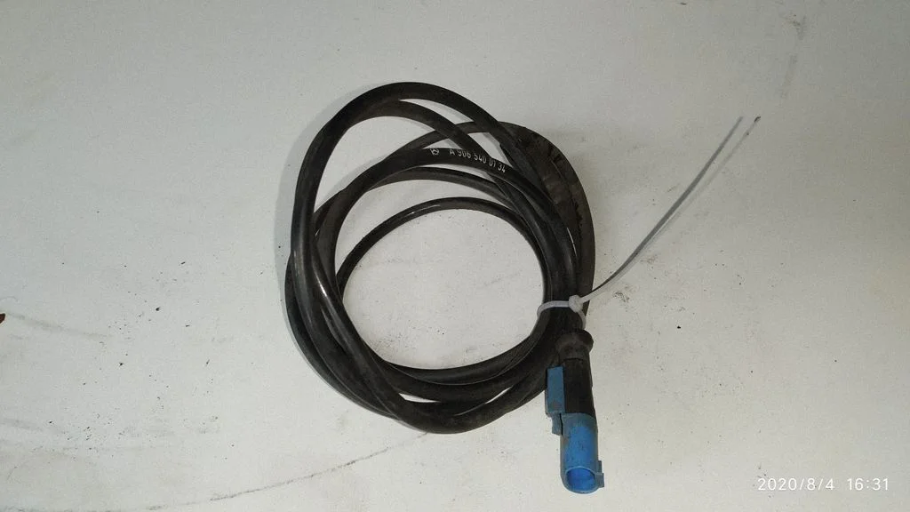 ABS brake wheel speed sensor A9065400134