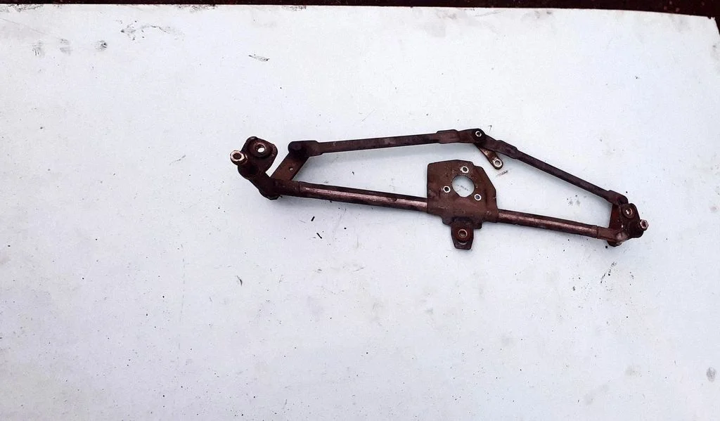 Front wiper linkage and motor – Volkswagen Golf IV (1998-2005)