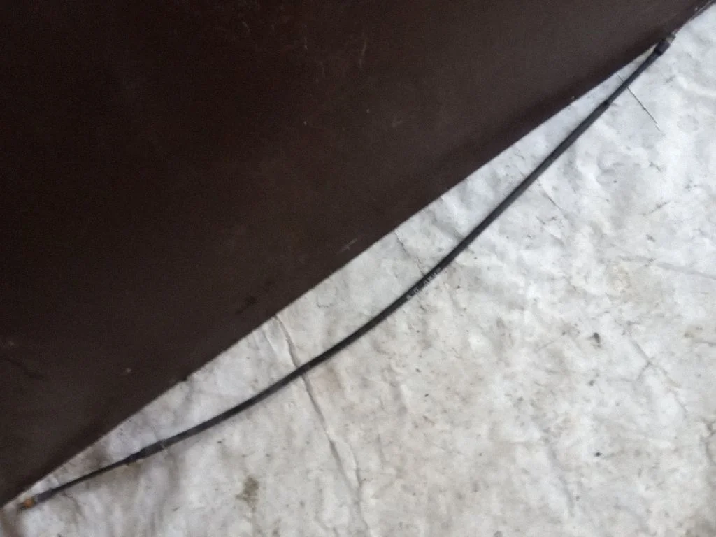 Handbrake/parking brake wiring cable
