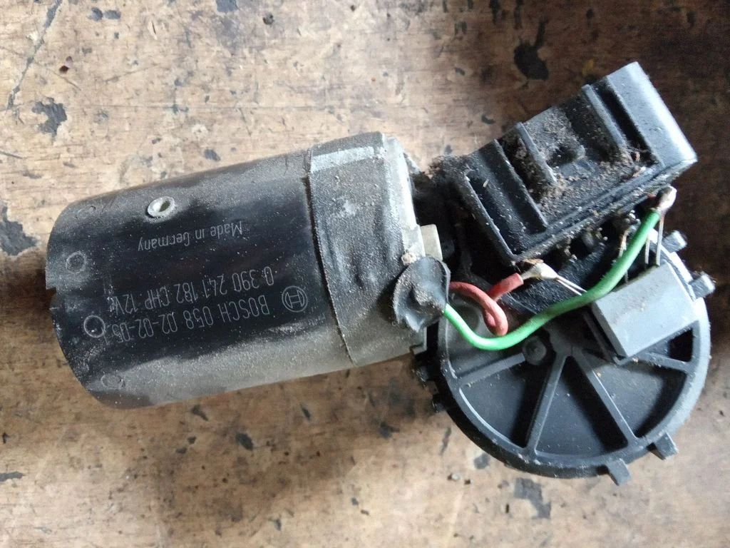 Wiper motor 0390241182