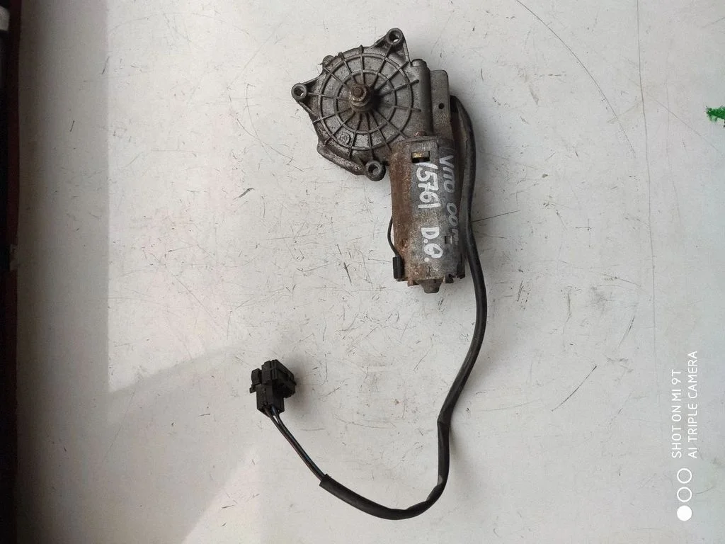 Rear window wiper motor – Mercedes-Benz Vito Viano W638 (1996-2003)