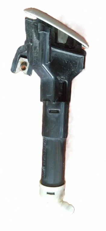 Lukturu apskalošanas sprausla(-s) 8520847010