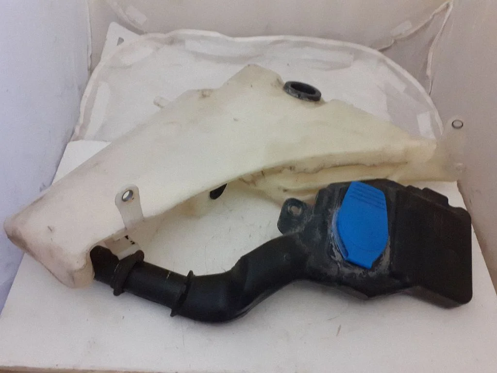 Windshield washer fluid reservoir/tank 8T0955453C