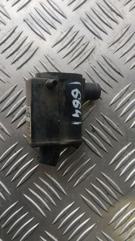 Klaasipesuvedeliku pump (klaaside) – KIA Carens I (1999-2006)