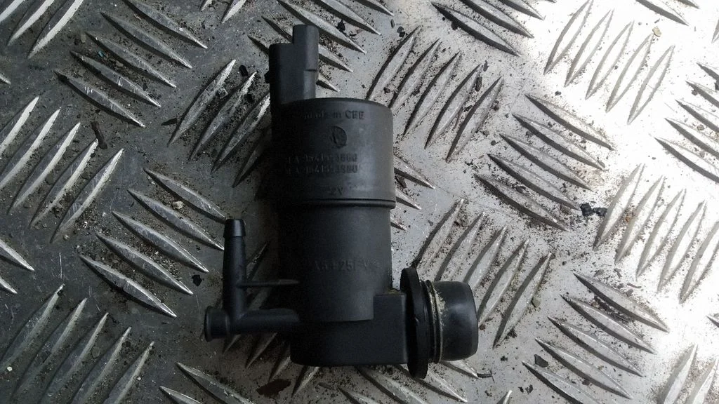 Windscreen/windshield washer pump 9641553880