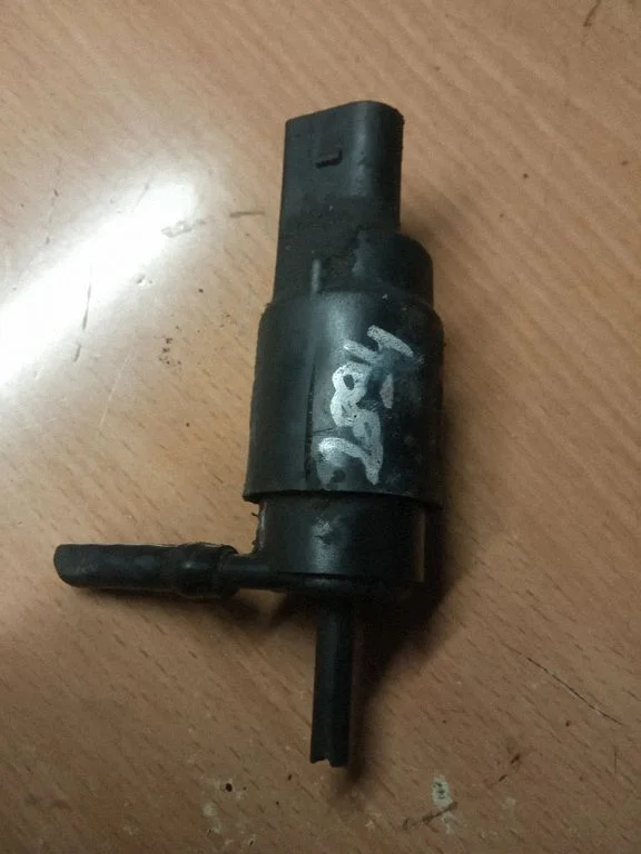 Windscreen/windshield washer pump 222958001