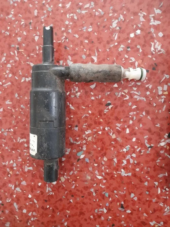 Tulepesuvedeliku pump – Volkswagen Passat B5.5 (2001-2005)
