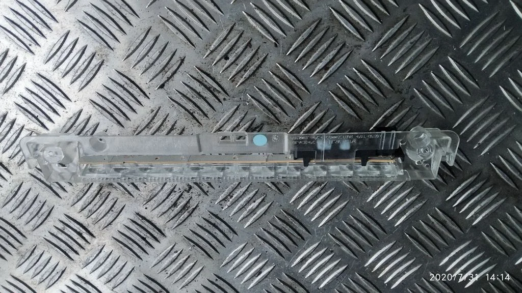 Third/center stoplight – Citroen C5 (2008-2016)