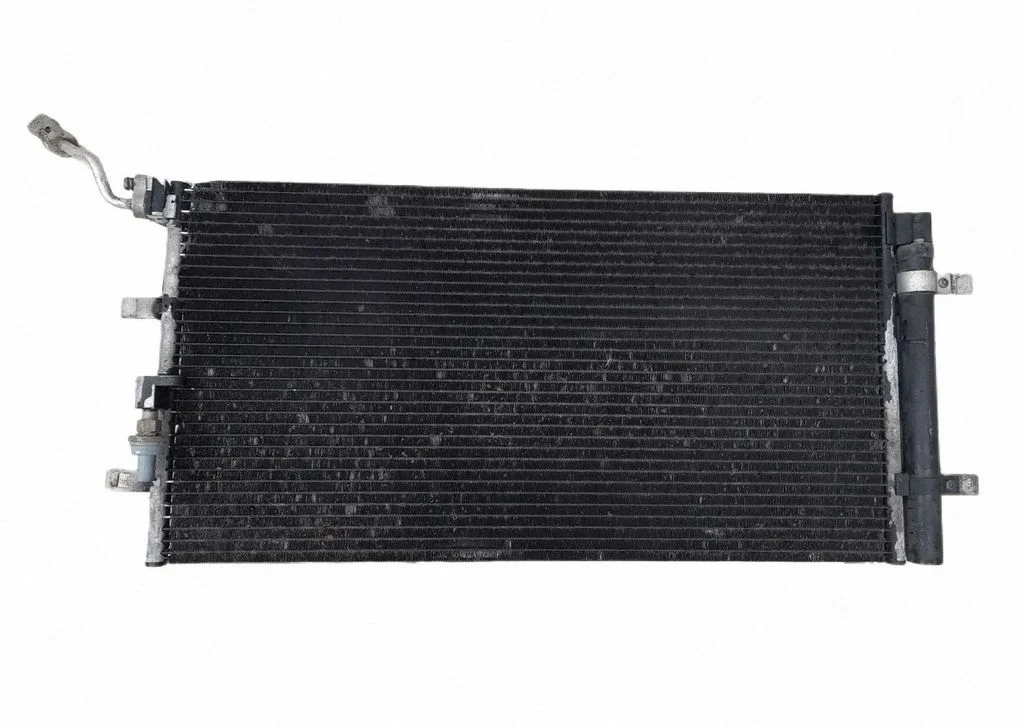 Kliimaseadme jahutusradiaator (kondensaator) – Audi Q5 SQ5 8R (2008-2017)