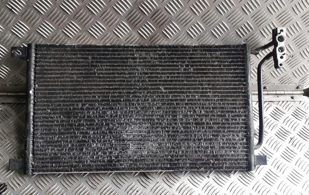 A/C cooling radiator (condenser) 8377648