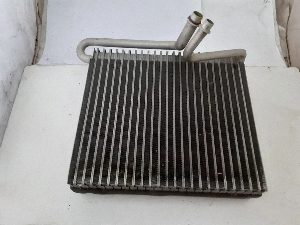 Kliimaseadme radiaator (salongis) L8740001