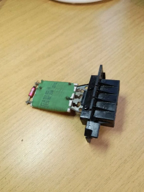 Heater blower motor/fan resistor 2R16R87R34K