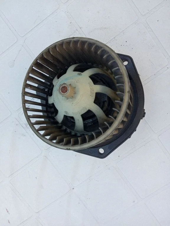 Krāsniņas ventilators/pūtējs – Iveco Daily 3rd gen (2000-2006)