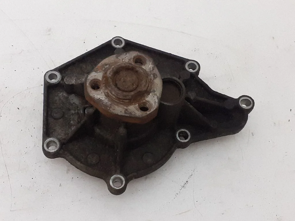 Water pump 06E121005