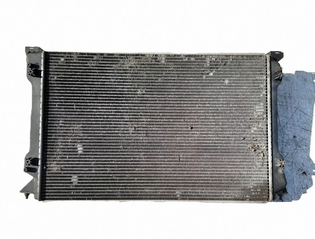 Dzesēšanas šķidruma radiators 4F0121251N