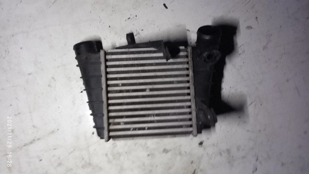 Vahejahuti radiaator – Skoda Roomster (5J) (2006-2015)