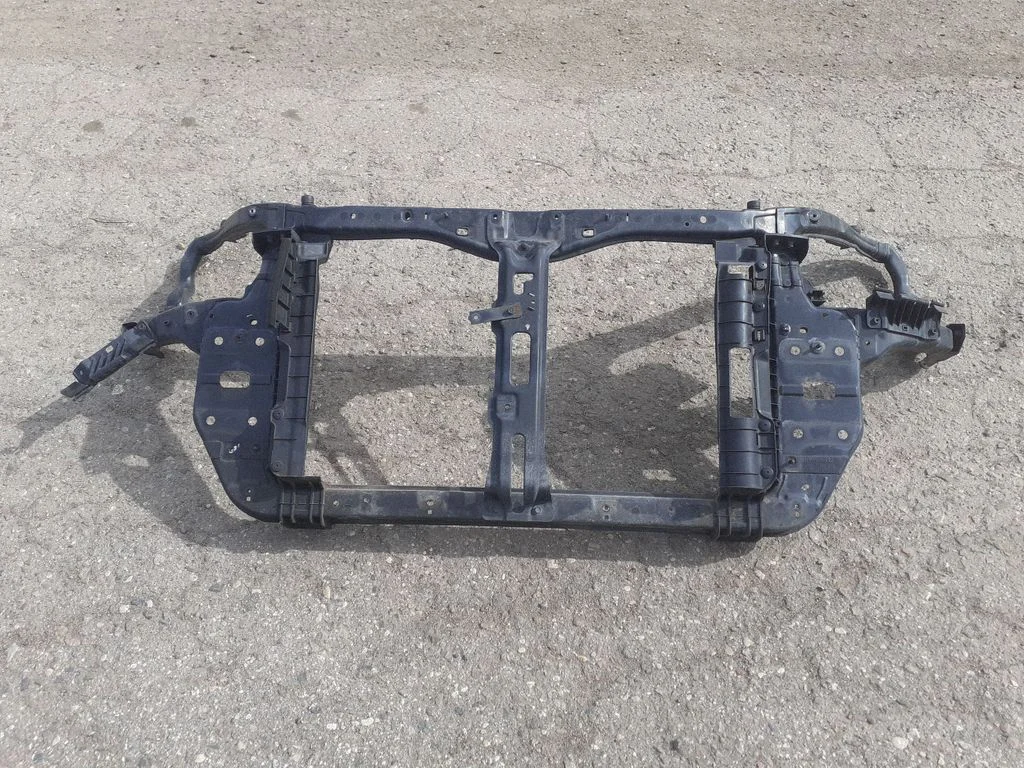 Radiatoru panelis 641011D000