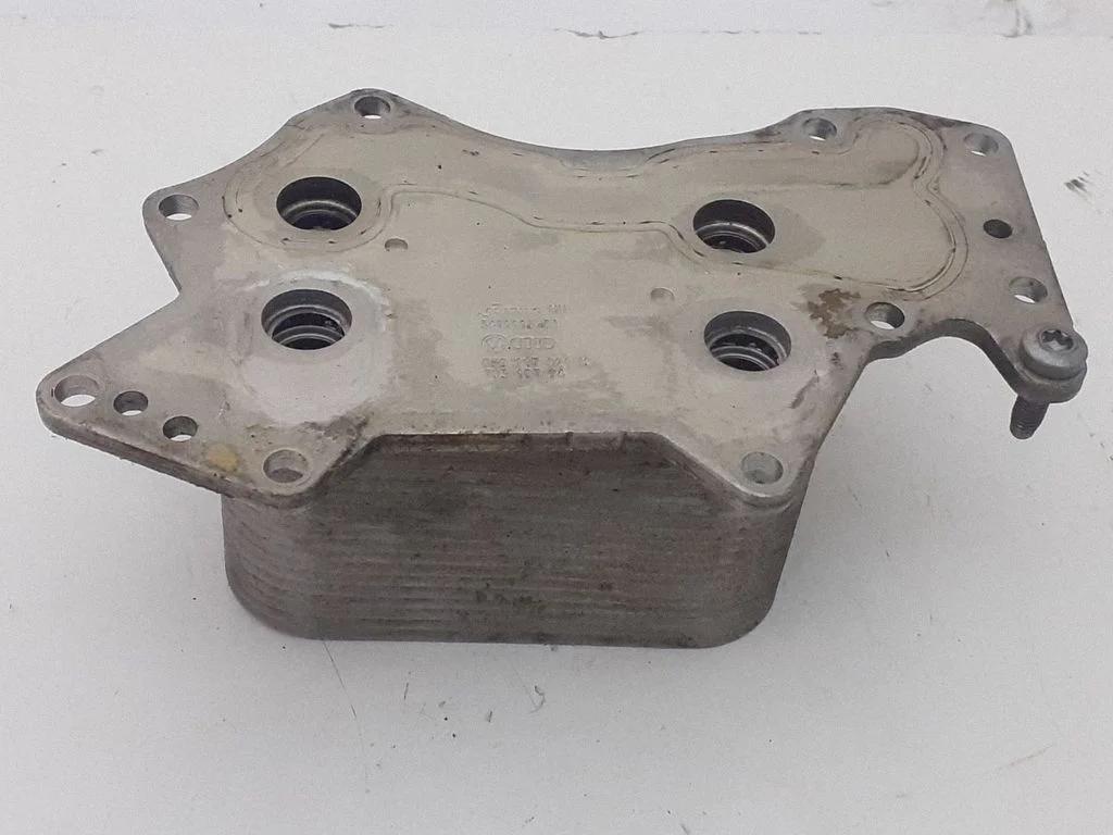 Gearbox / Transmission oil cooler 059117021K