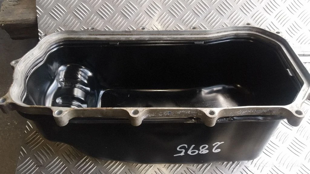 Oil sump
