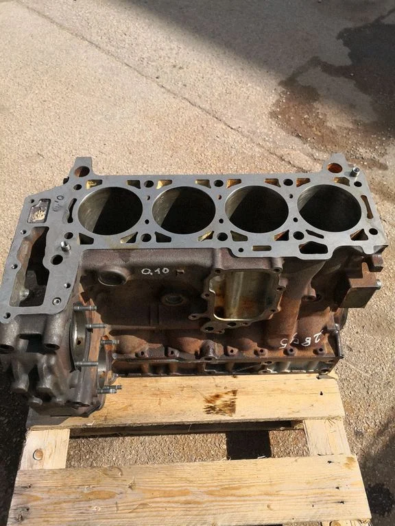 Engine block 221247887