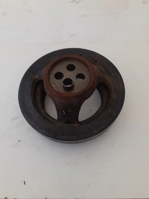 Crankshaft pulley – Mercedes-Benz Sprinter W906 (2006-2018)