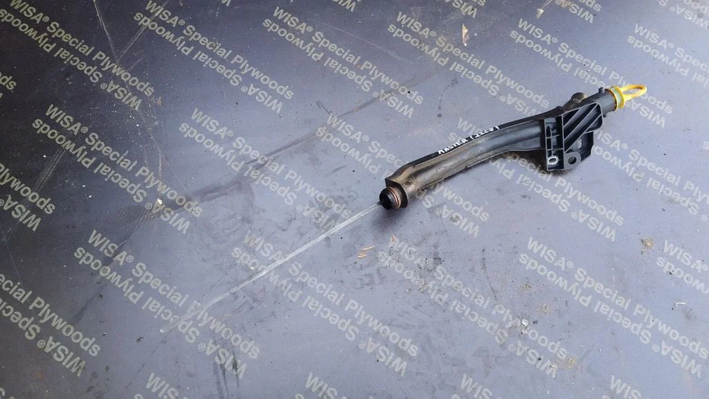 Oil level dip stick 111401435R