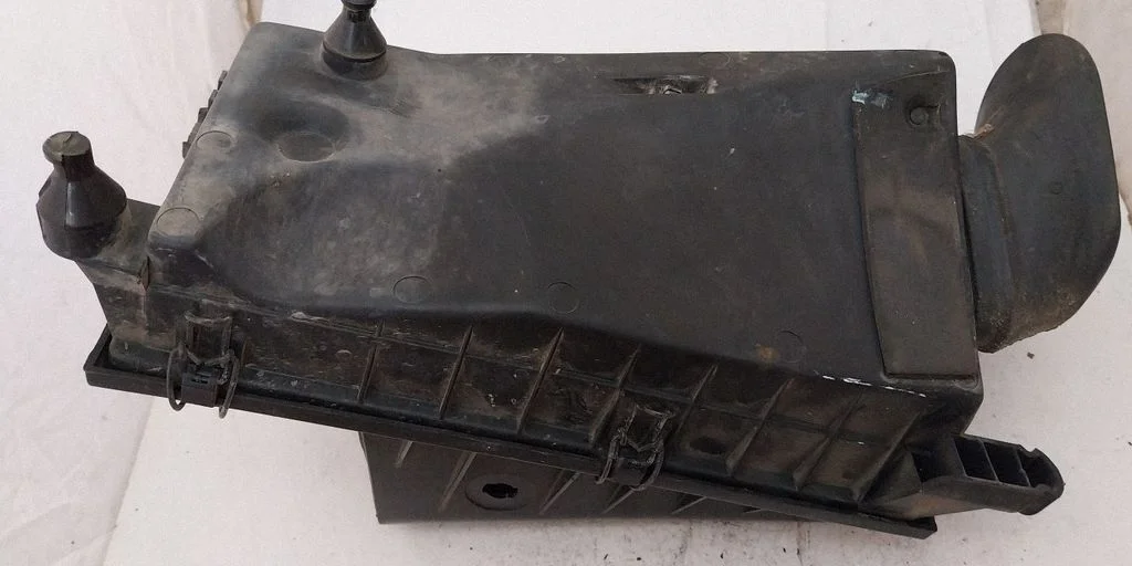Õhufiltri korpus 97BB9A677AB
