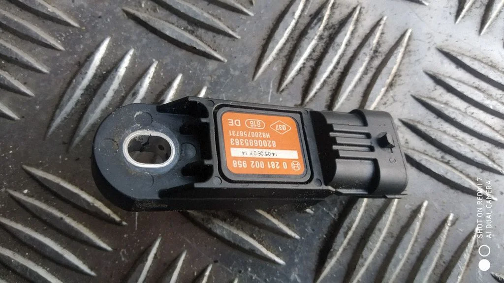 Air pressure sensor 0281002958