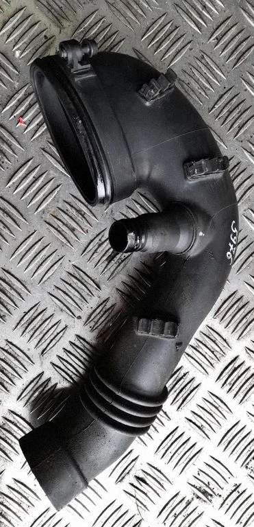 Air intake hose/pipe 7790552